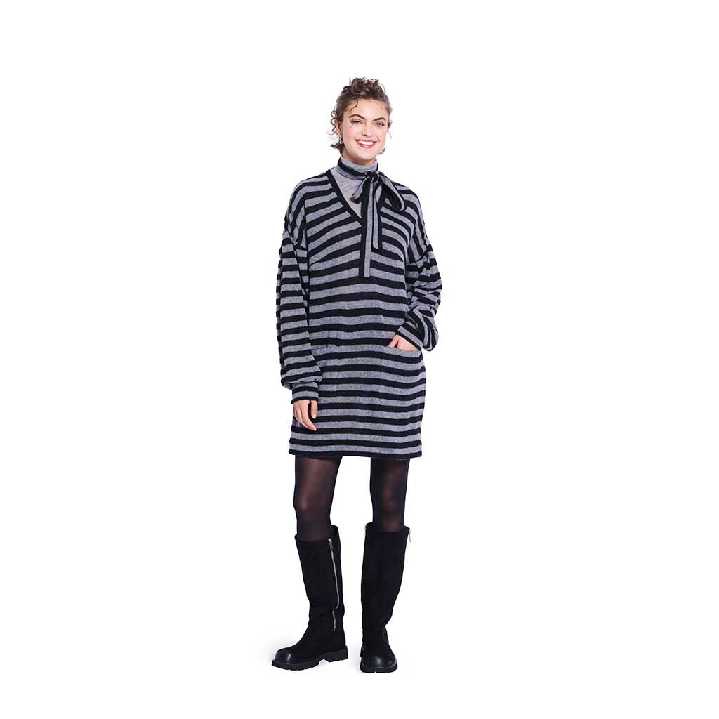 Kjole og Sweater Burda str. 36-48 - Billede 4