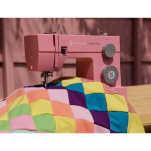 Singer Heavy Duty 4411 Pink